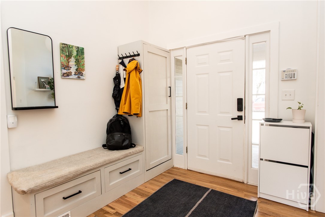 135 Spring Lake Drive Athens, GA 30605 - Photo 4 of 33