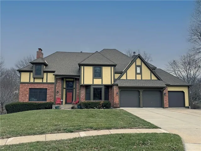 $675,000 | 13001 Fontana Street, Leawood, KS 66209