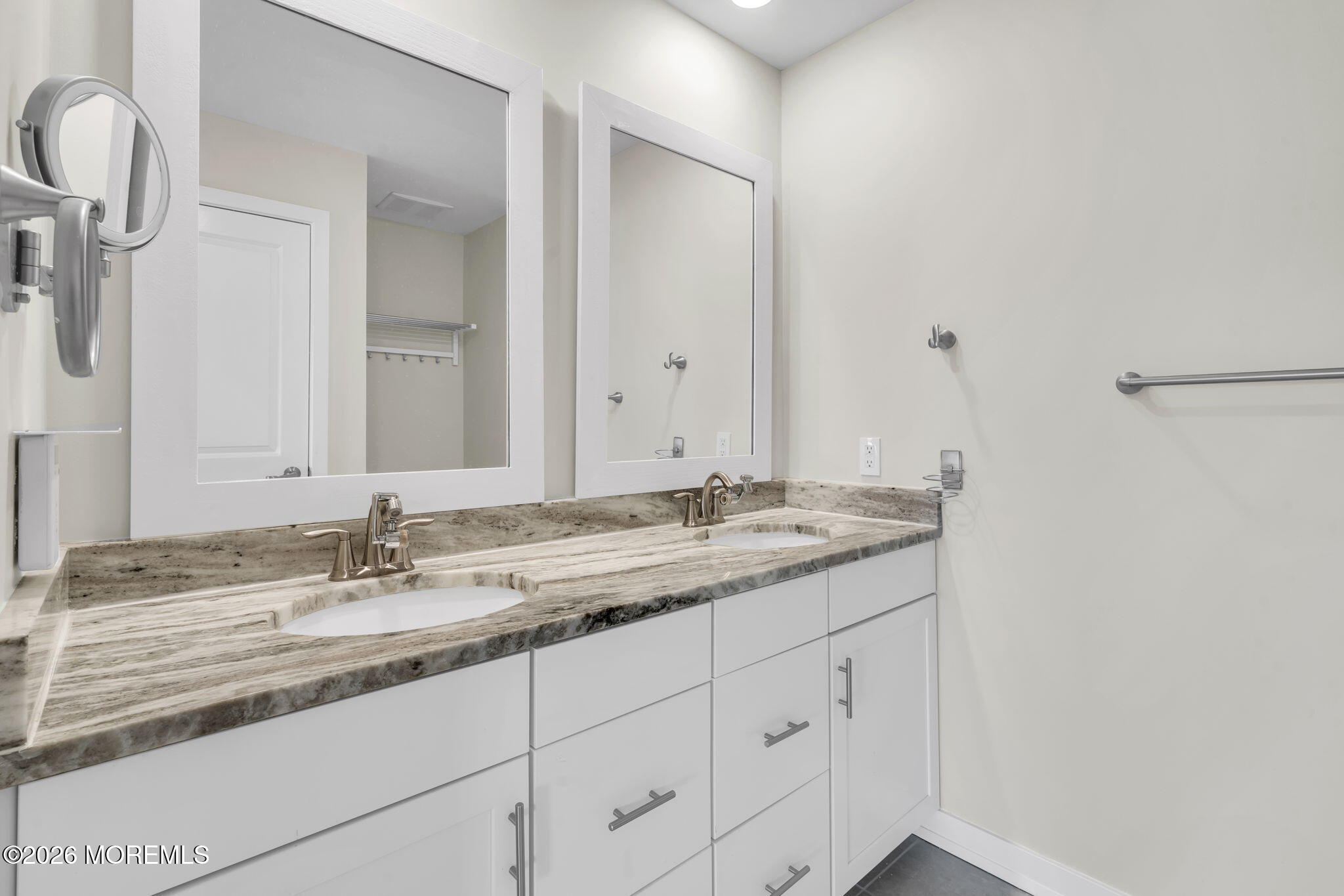 54 Midway Road South Tinton Falls, NJ 07724 - Photo 26 of 33 15-web-or-mls-DSC07780