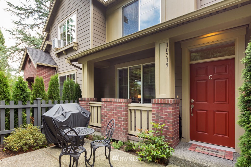10715 Ross Road, Unit C Bothell, WA 98011 - Photo 4 of 23