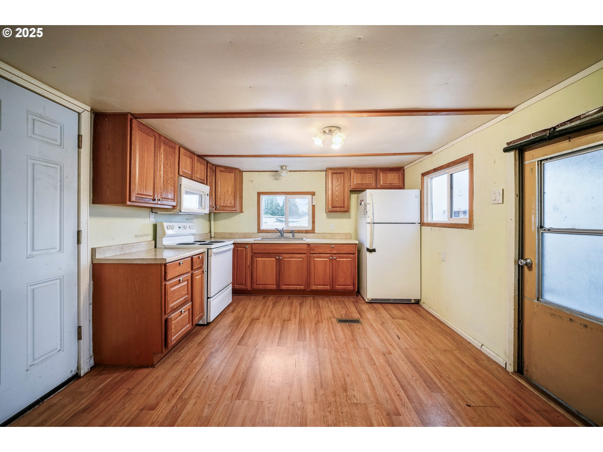 620 Southeast 2nd Avenue, Unit 44 Canby, OR 97013 - Photo 16 of 18