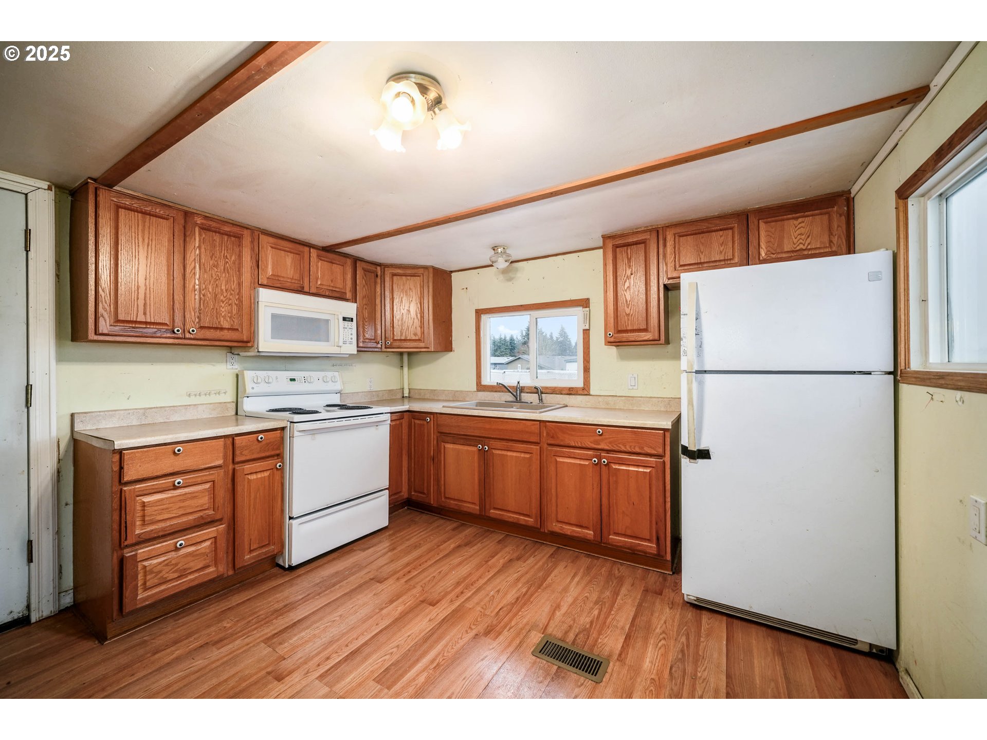 620 Southeast 2nd Avenue, Unit 44 Canby, OR 97013 - Photo 17 of 18