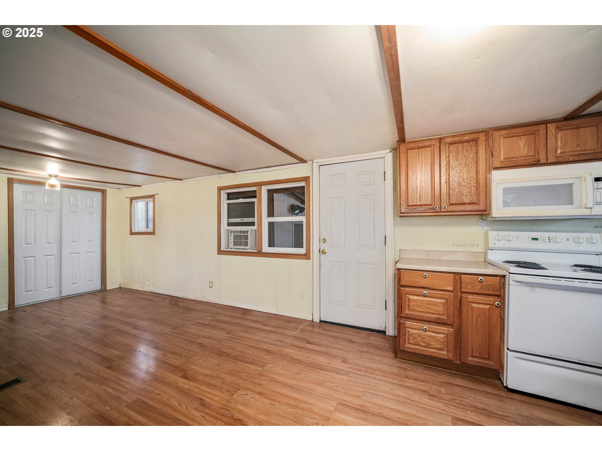 620 Southeast 2nd Avenue, Unit 44 Canby, OR 97013 - Photo 18 of 18