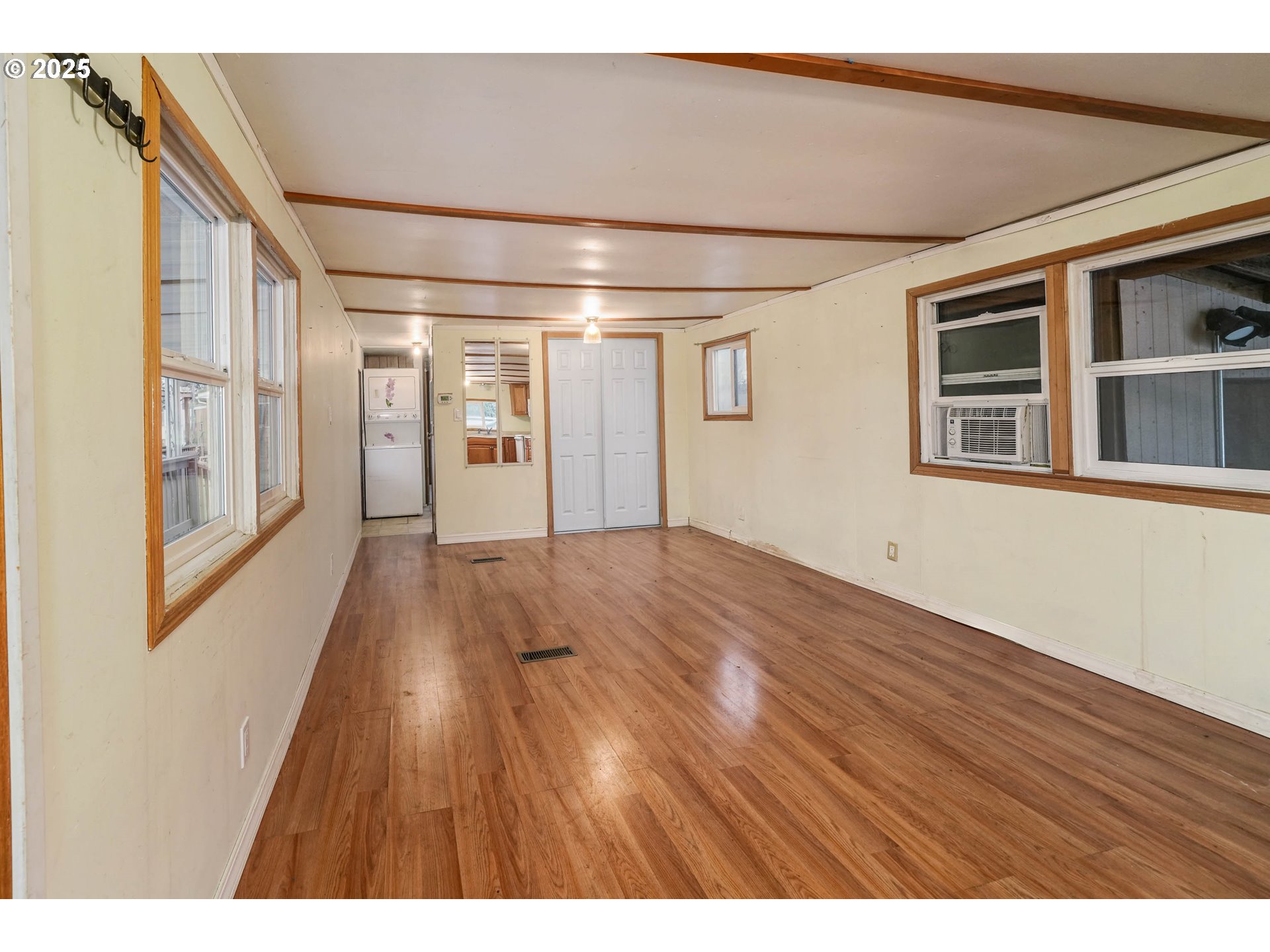 620 Southeast 2nd Avenue, Unit 44 Canby, OR 97013 - Photo 2 of 18