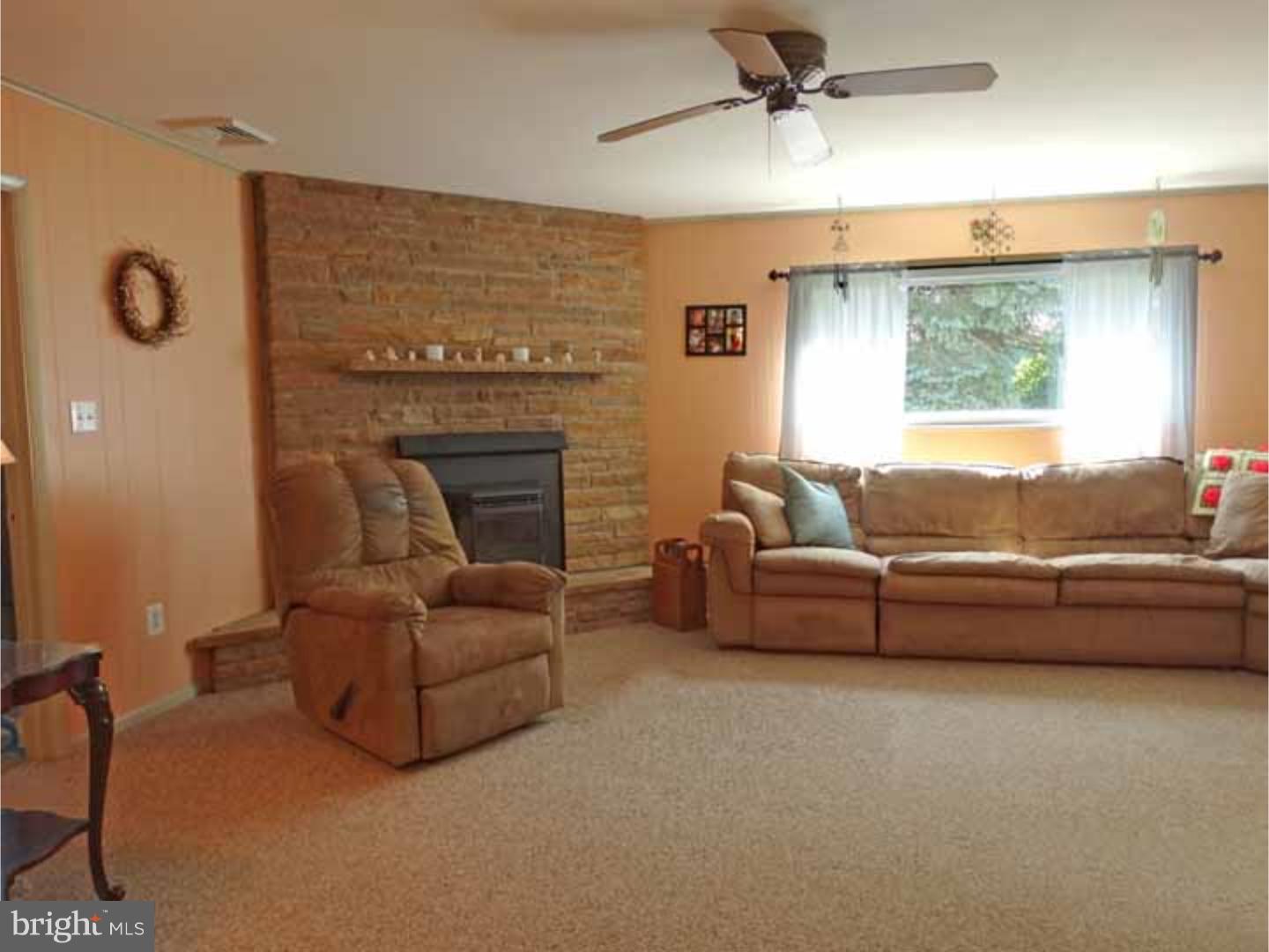 60 Candle Road Levittown, PA 19057 - Photo 12 of 25