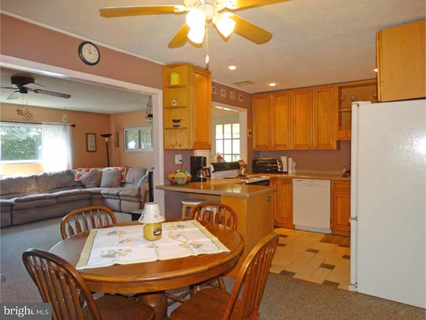 60 Candle Road Levittown, PA 19057 - Photo 8 of 25