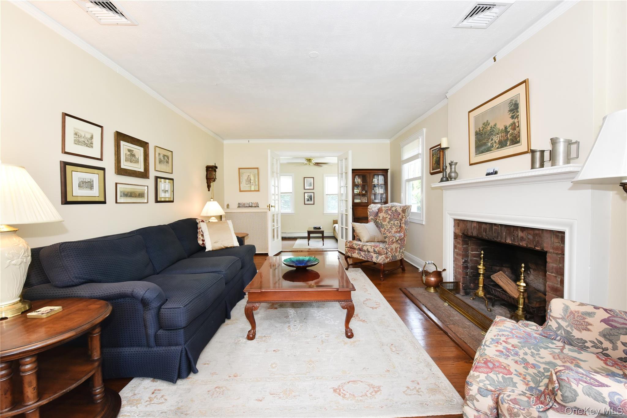 308 38th Road Queens, NY 11363 - Photo 7 of 30 Gallery Image 7