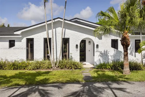$1,490,000 | 14700 Sailfish Drive, Coral Gables, FL 33158