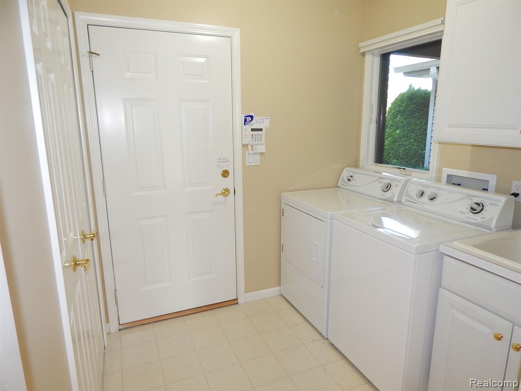 1865 Pug Road St. Clair, MI 48079 - Photo 21 of 38