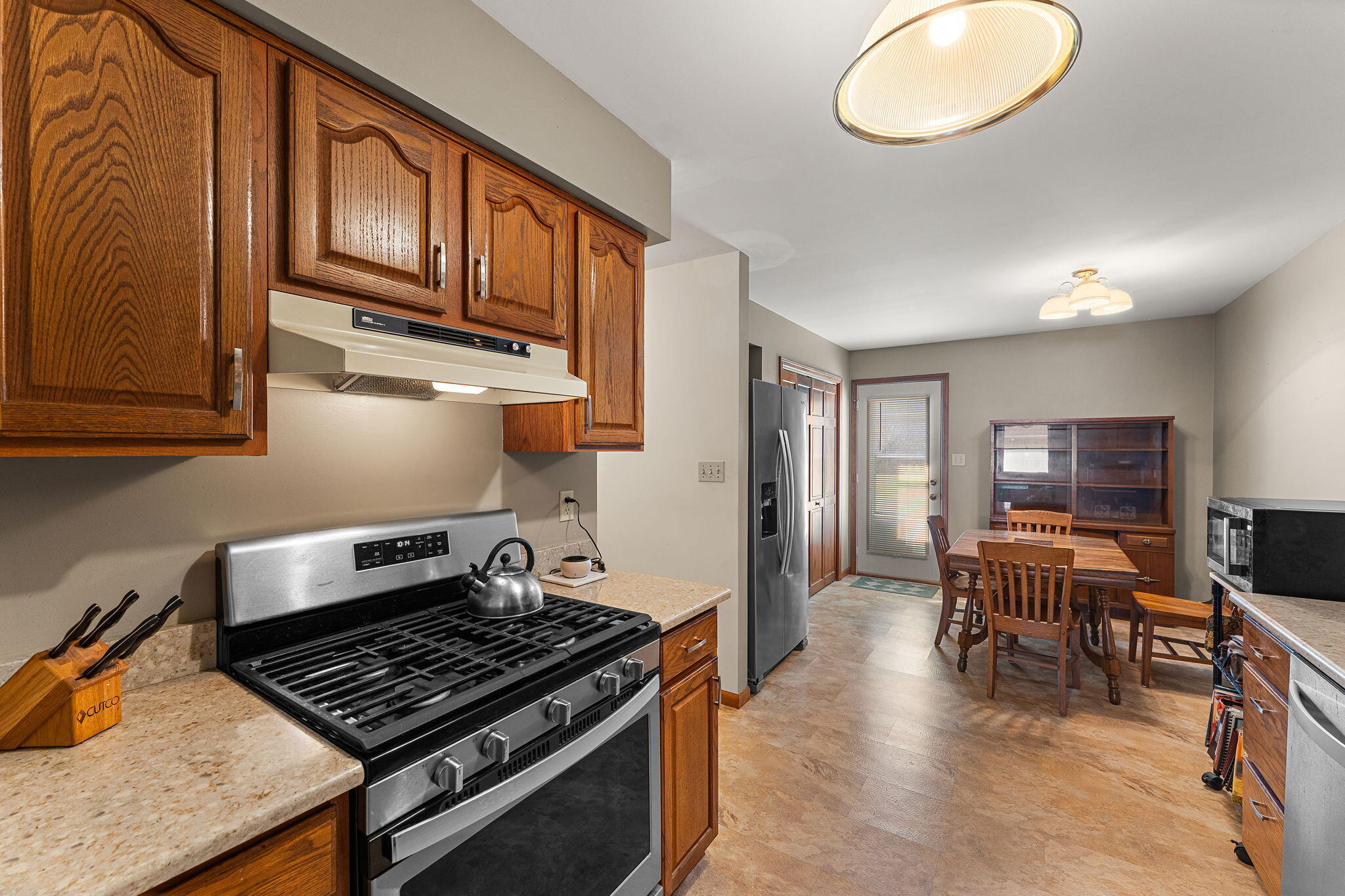 533 Begonia Street Southeast, Unit B DeMotte, IN 46310 - Photo 11 of 33 2048x1365