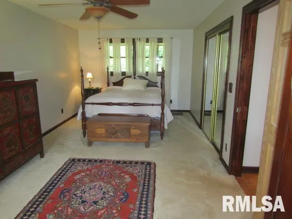 $239,000 | 72 Shewmaker Road, Cave In Rock, IL 62919