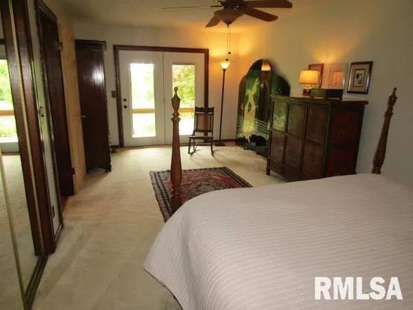 $239,000 | 72 Shewmaker Road, Cave In Rock, IL 62919