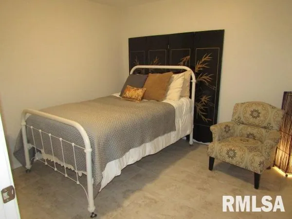 $239,000 | 72 Shewmaker Road, Cave In Rock, IL 62919