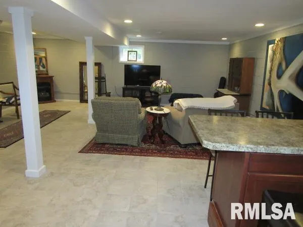 $239,000 | 72 Shewmaker Road, Cave In Rock, IL 62919