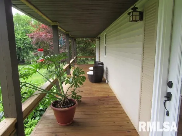 $239,000 | 72 Shewmaker Road, Cave In Rock, IL 62919