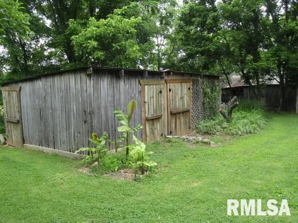 $239,000 | 72 Shewmaker Road, Cave In Rock, IL 62919