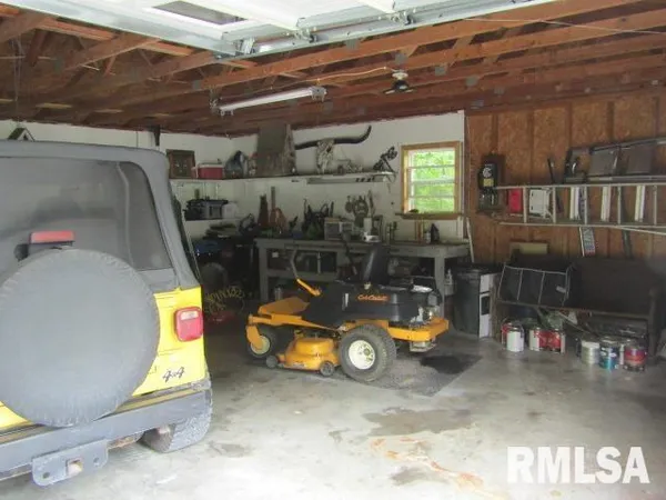$239,000 | 72 Shewmaker Road, Cave In Rock, IL 62919