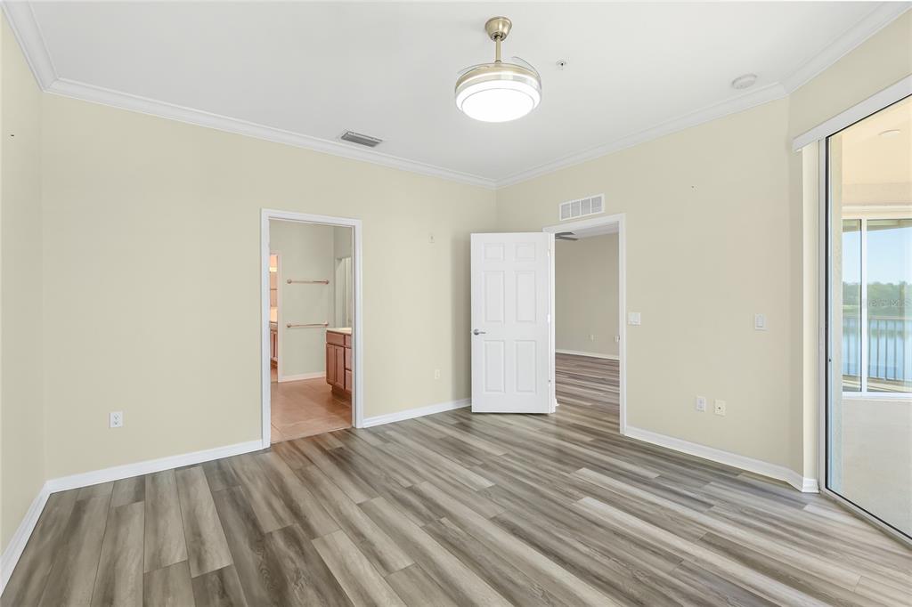 5677 Fossano Drive, Unit 506 Sarasota, FL 34238 - Photo 18 of 44