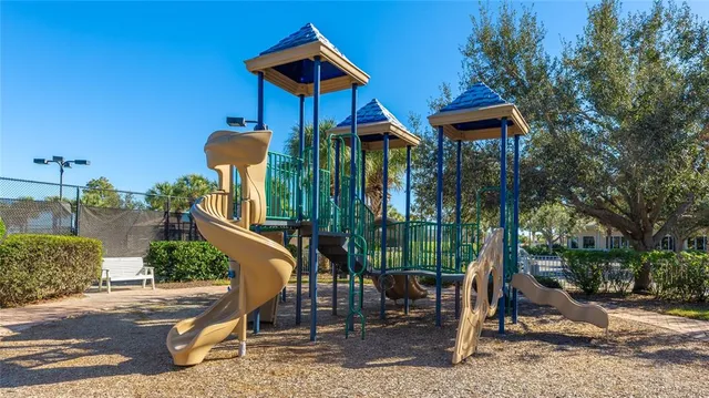 $2,500 | 5677 Fossano Drive, Unit 506, Sarasota, FL 34238