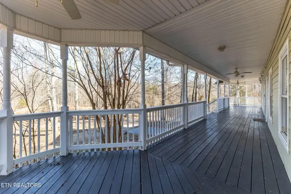 $615,000 | 400 Cabbage Cemetery Road, Washburn, TN 37888