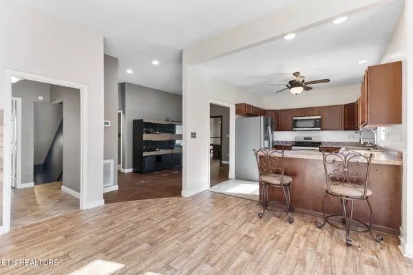 $615,000 | 400 Cabbage Cemetery Road, Washburn, TN 37888