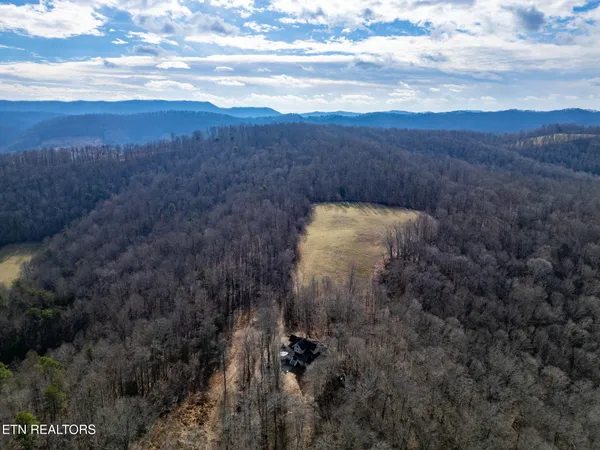 $615,000 | 400 Cabbage Cemetery Road, Washburn, TN 37888