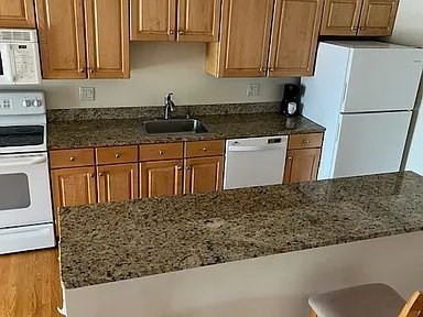 615 Main Street, Unit 7 Barnstable, MA 02601 - Photo 8 of 29