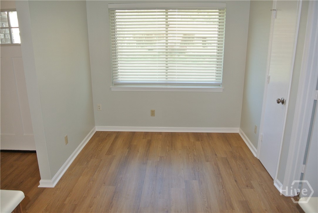 29 Rivers Bend Drive Savannah, GA 31406 - Photo 6 of 15 Unoccupied Dinette