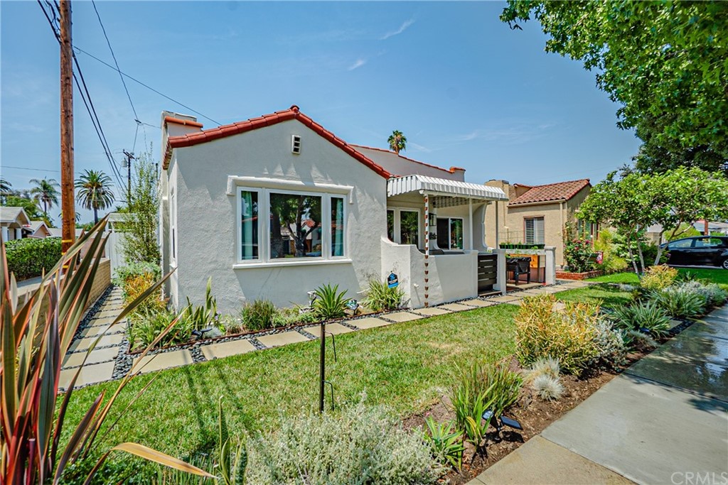 2375 Oregon Avenue Long Beach, CA 90806 - Photo 3 of 26