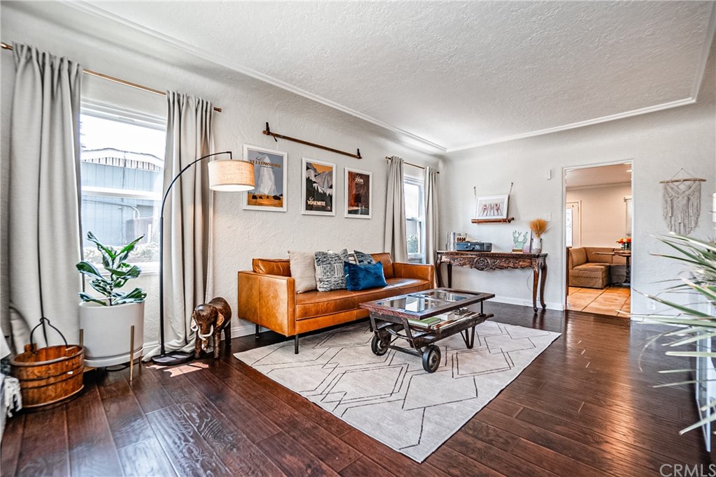 2375 Oregon Avenue Long Beach, CA 90806 - Photo 5 of 26