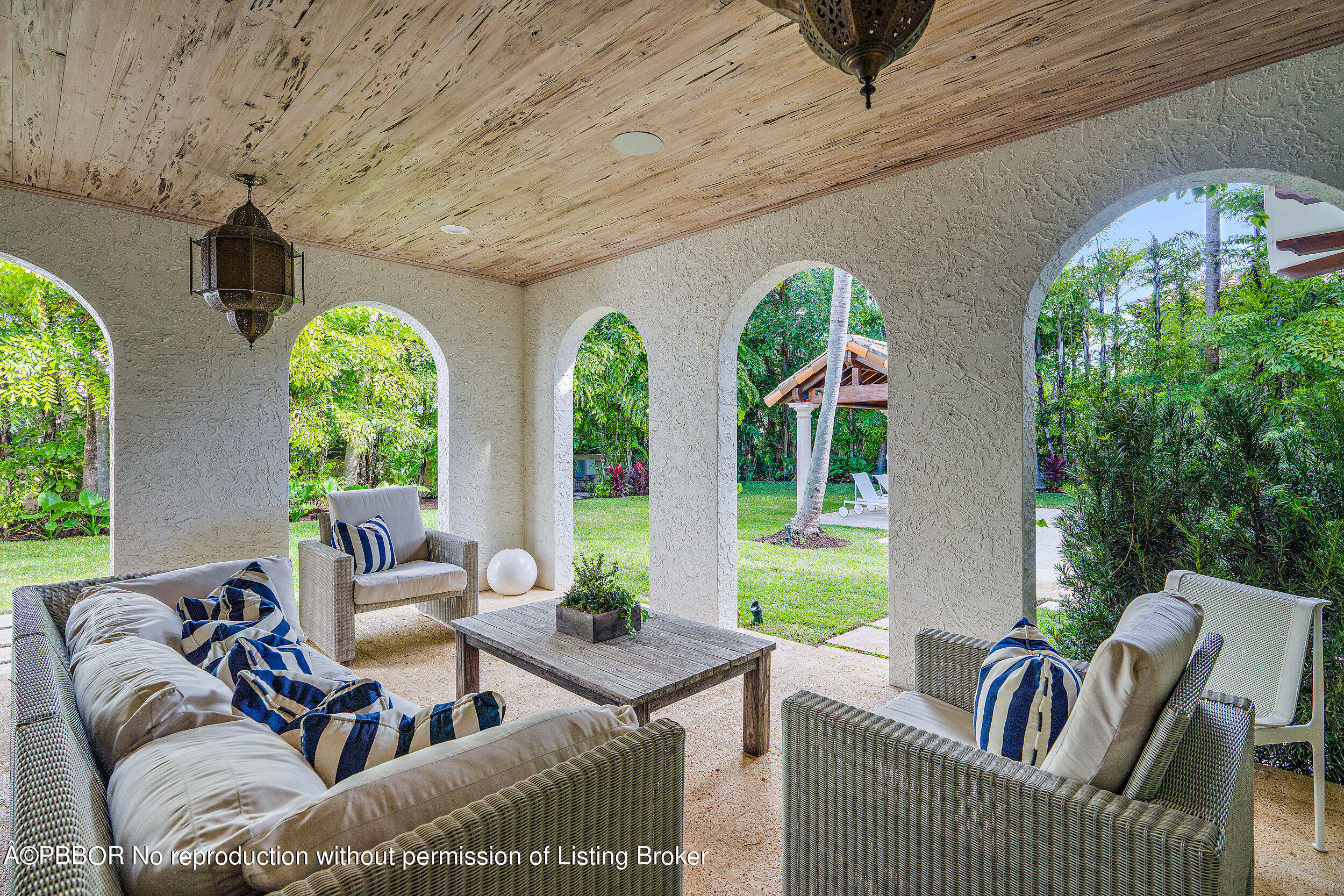 255 Valencia Road West Palm Beach, FL 33401 - Photo 16 of 41 Loggia