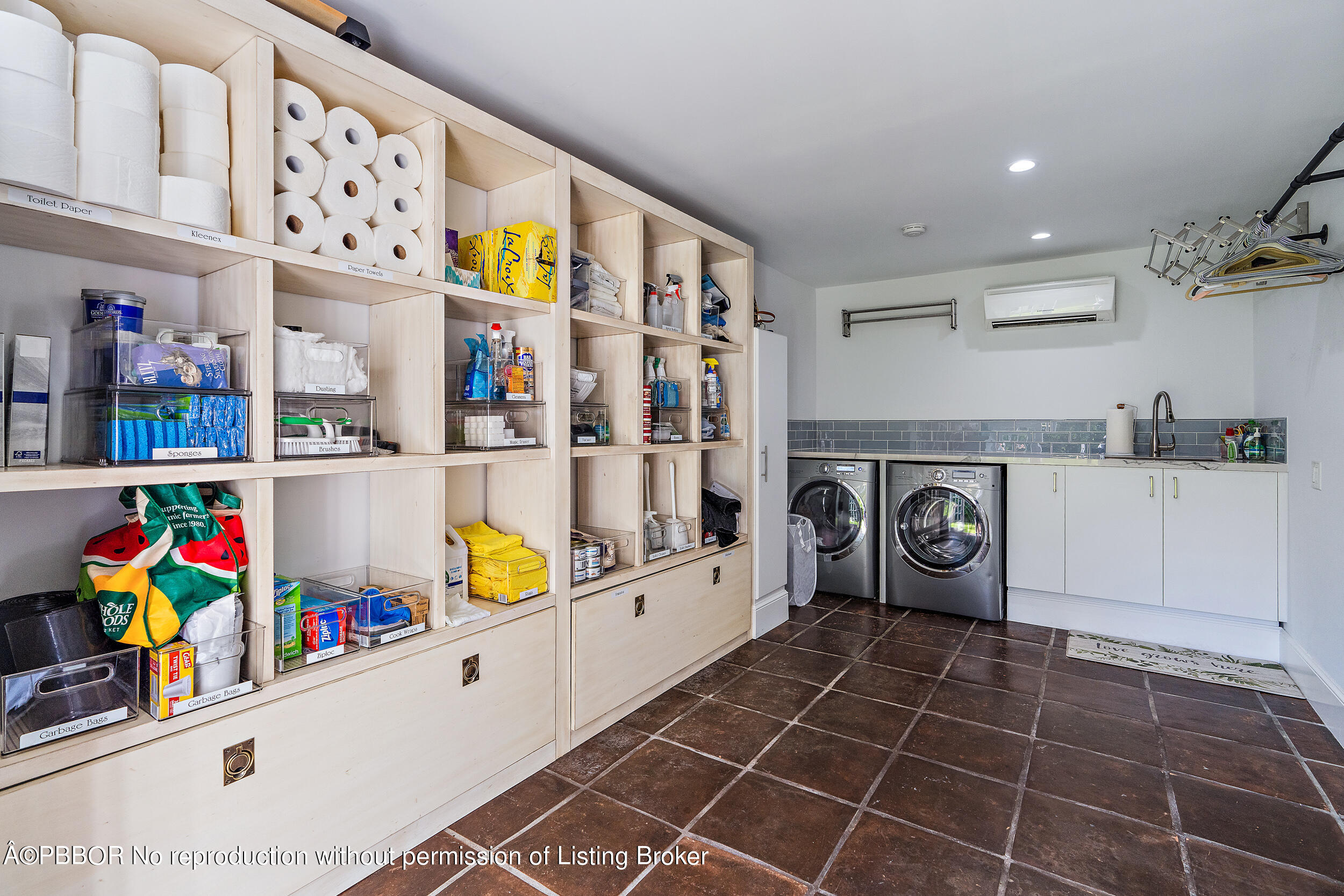 255 Valencia Road West Palm Beach, FL 33401 - Photo 38 of 41 Laundry Room