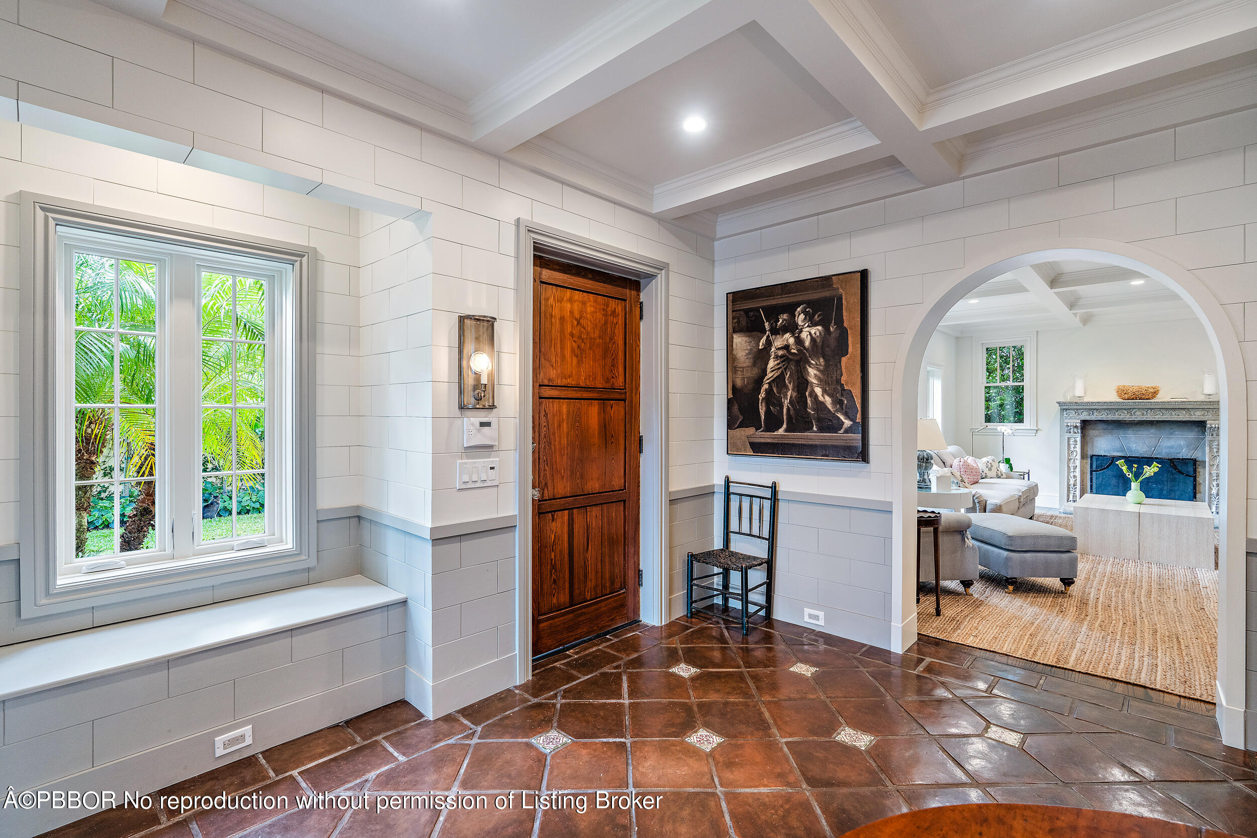 255 Valencia Road West Palm Beach, FL 33401 - Photo 6 of 41 Foyer
