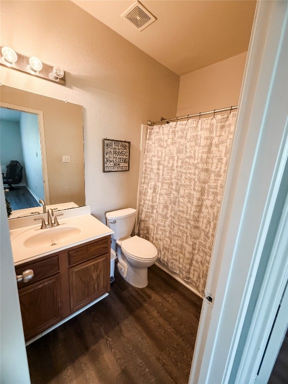 22527 Sweetglen Court Spring, TX 77373 - Photo 16 of 31 Full restroom 2nd floor