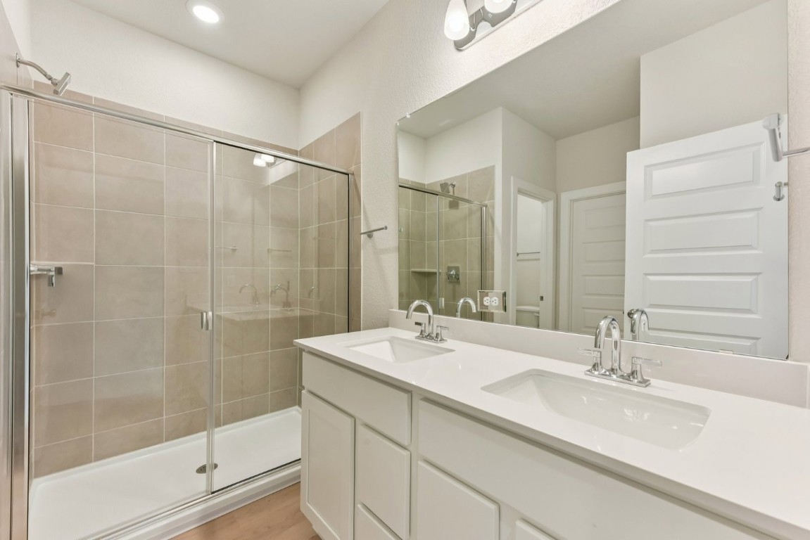 1217 Lavender Way Georgetown, TX 78628 - Photo 14 of 39