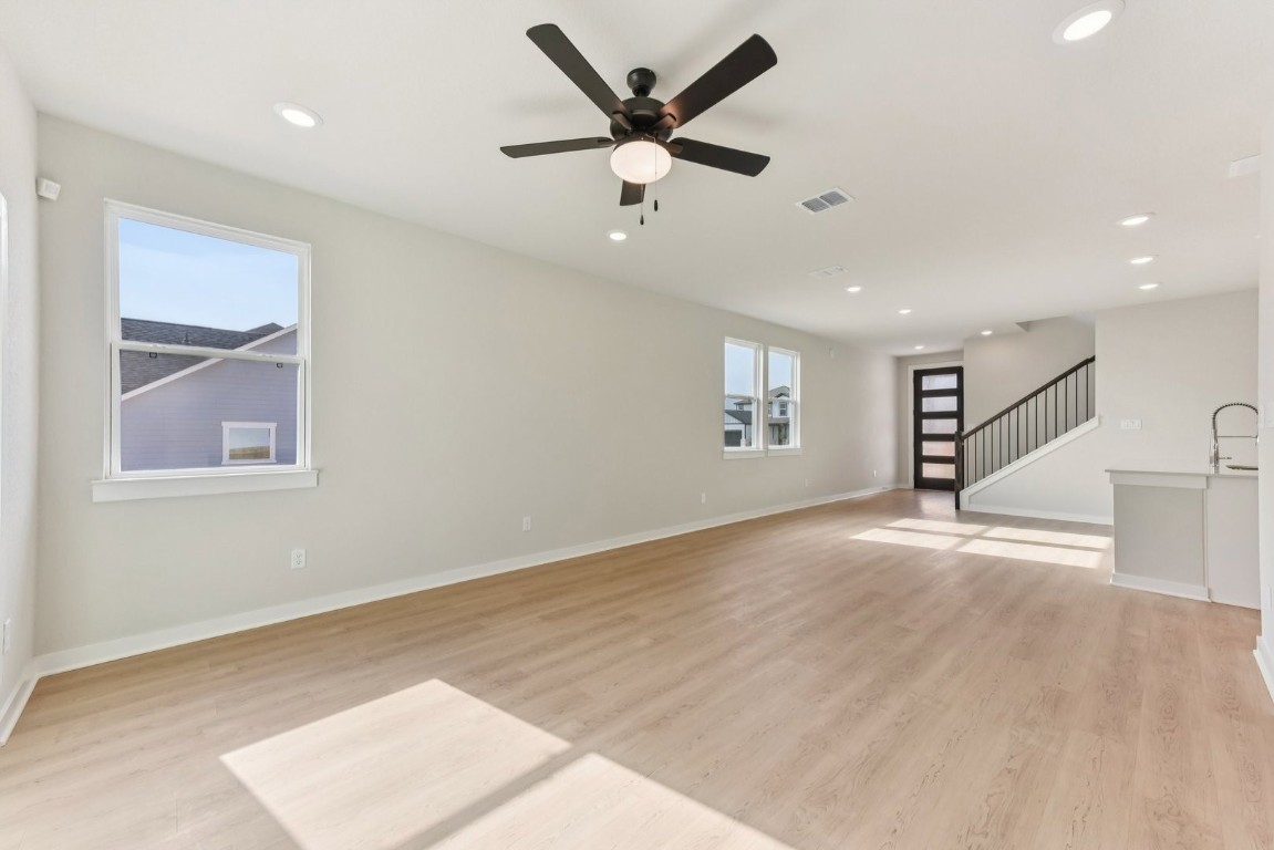 1217 Lavender Way Georgetown, TX 78628 - Photo 6 of 39