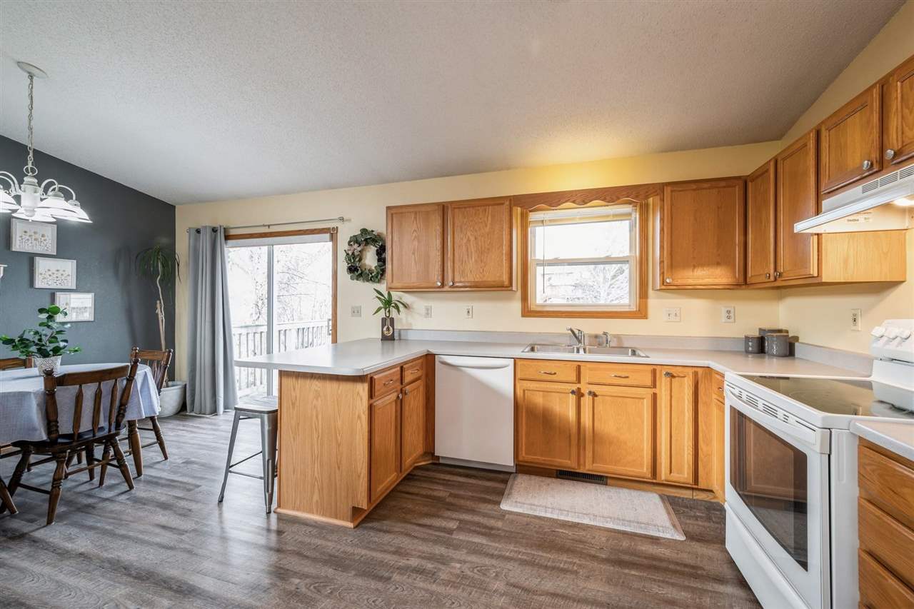 113 Rosedale Drive Center Point, IA 52213 - Photo 7 of 29 Gallery Image 7