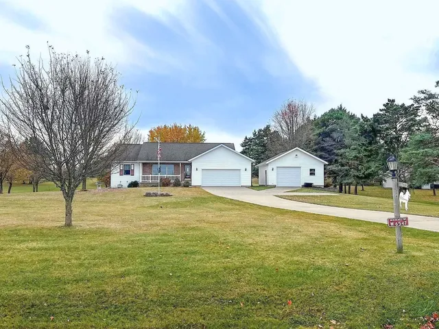$425,000 | W6547 Number 2 Road, Menominee, MI 49858