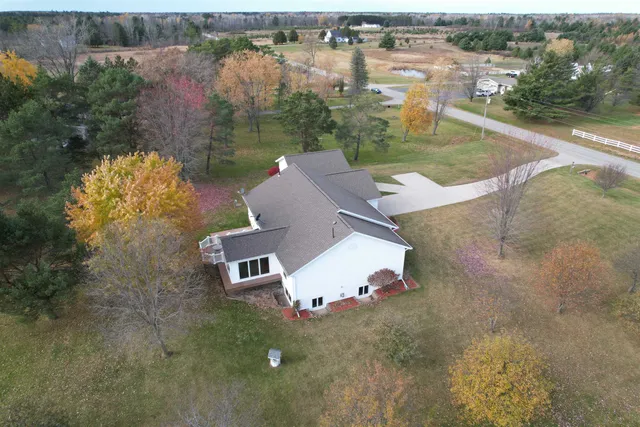 $425,000 | W6547 Number 2 Road, Menominee, MI 49858