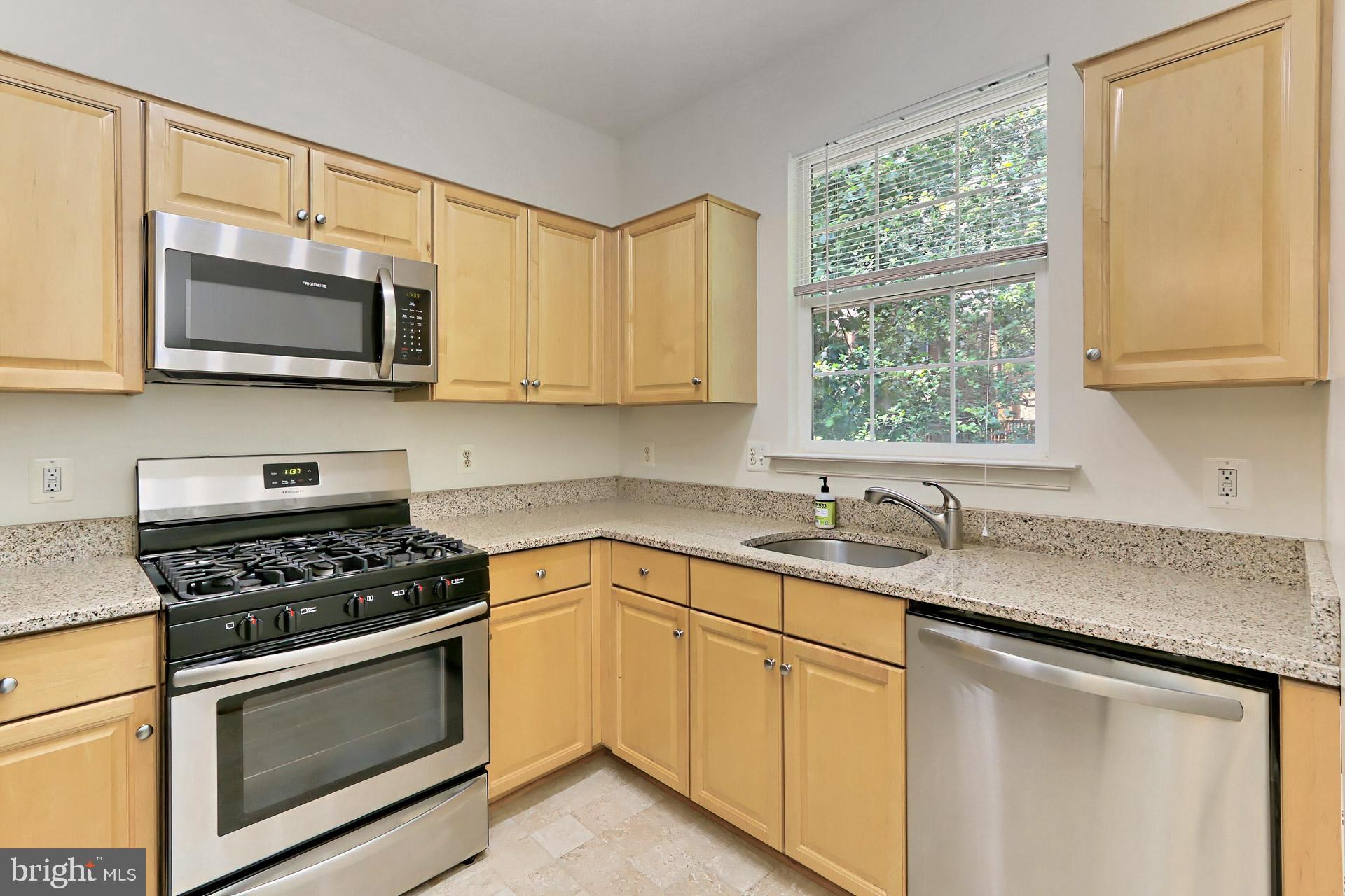 11407 Gate Hill Place, Unit 111 Reston, VA 20194 - Photo 12 of 47