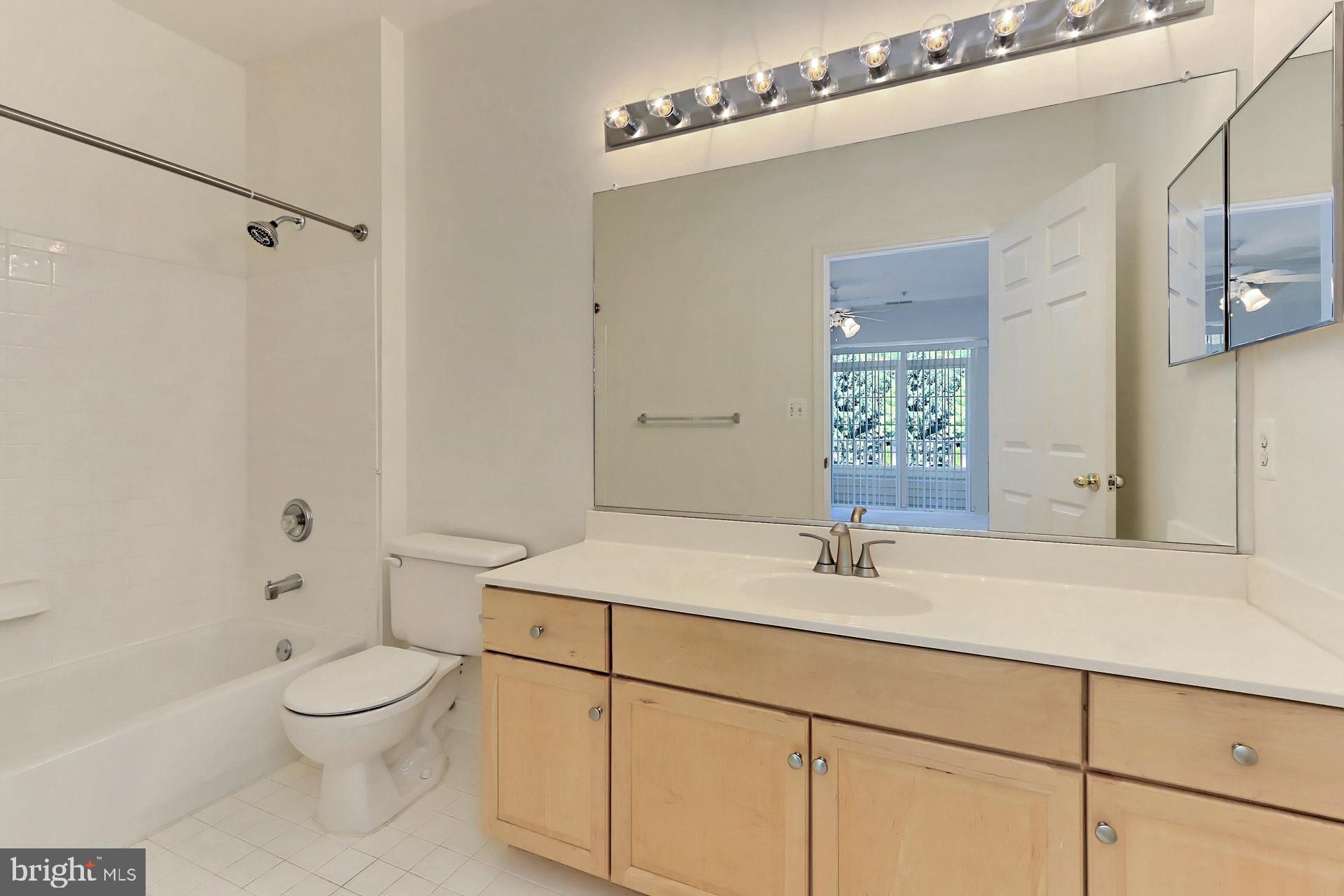 11407 Gate Hill Place, Unit 111 Reston, VA 20194 - Photo 20 of 47