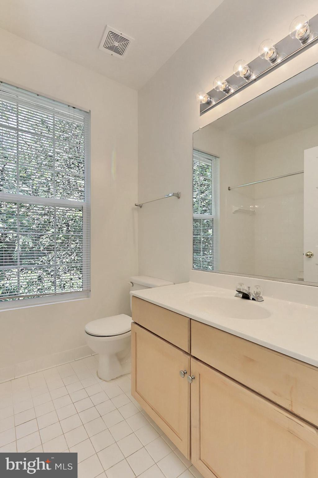 11407 Gate Hill Place, Unit 111 Reston, VA 20194 - Photo 25 of 47