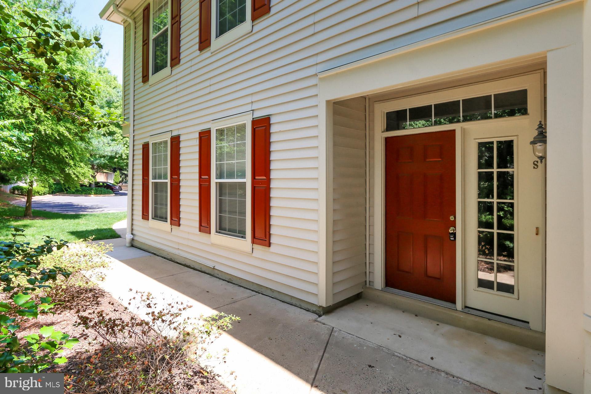 11407 Gate Hill Place, Unit 111 Reston, VA 20194 - Photo 5 of 47