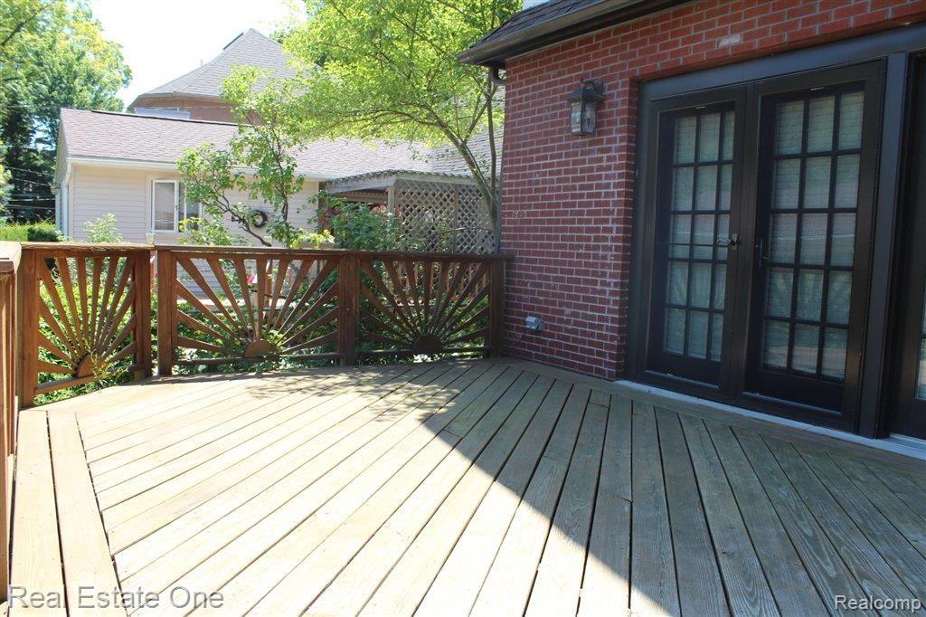 217 Woodside Road Royal Oak, MI 48073 - Photo 7 of 20 House photos 092.JPG