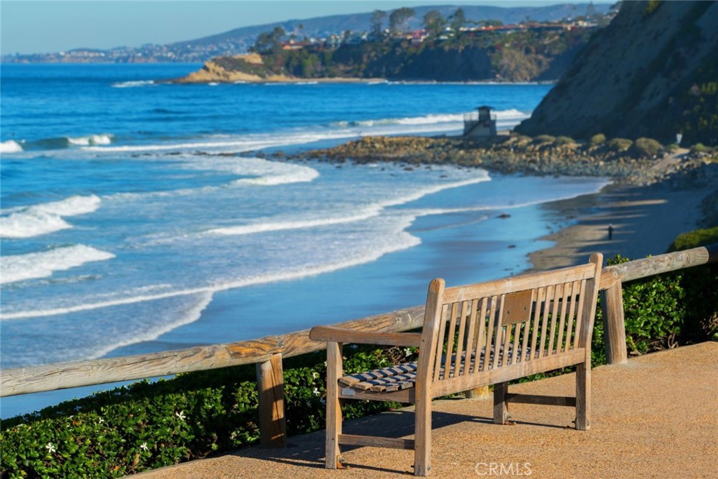33902 Faeroe Bay Dana Point, CA 92629 - Photo 22 of 22 a view of a chair and table on the roadside
