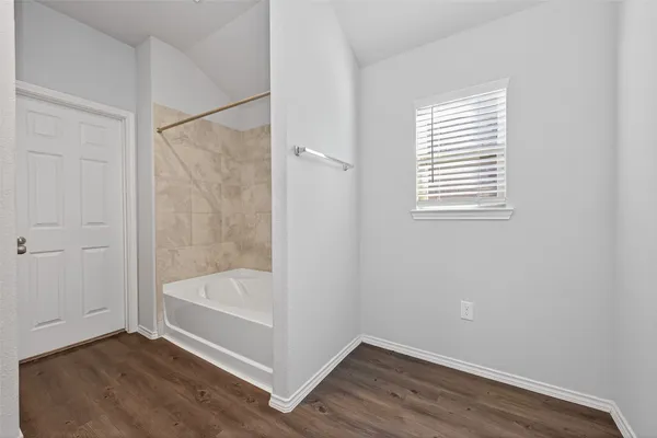 $1,895 | 20706 Southern Wds Boulevard, New Caney, TX 77357