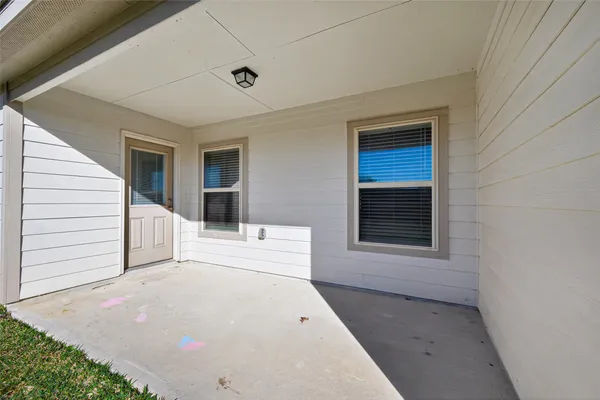 $1,895 | 20706 Southern Wds Boulevard, New Caney, TX 77357