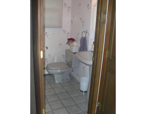 9 Thomas Road Danvers, MA 01923 - Photo 6 of 8 Gallery Image 6