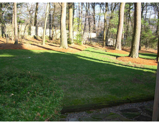 9 Thomas Road Danvers, MA 01923 - Photo 8 of 8 Gallery Image 8