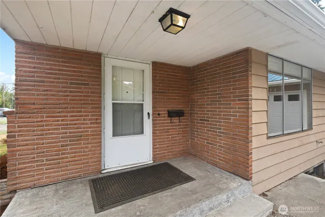 $600,000 | 1717 E Street, Lynden, WA 98264